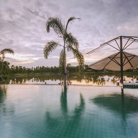 Tanita Lagoon Resort Удонтхані Екстер'єр фото