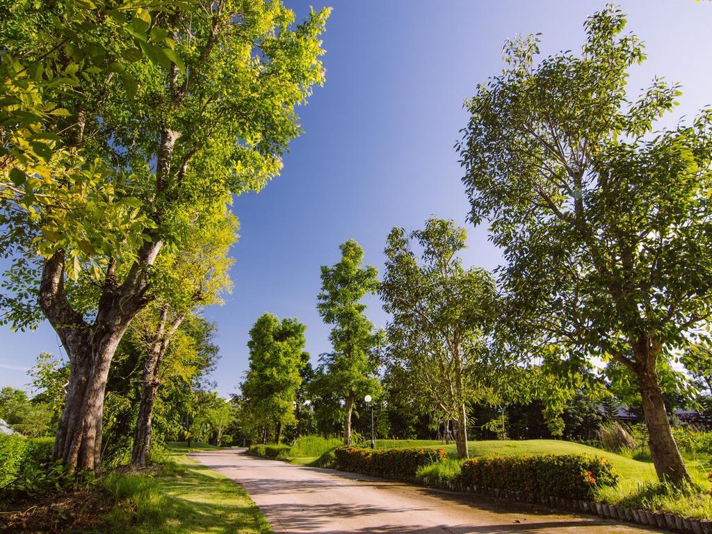 Tanita Lagoon Resort Удонтхані Екстер'єр фото