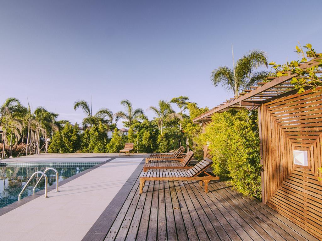 Tanita Lagoon Resort Удонтхані Екстер'єр фото