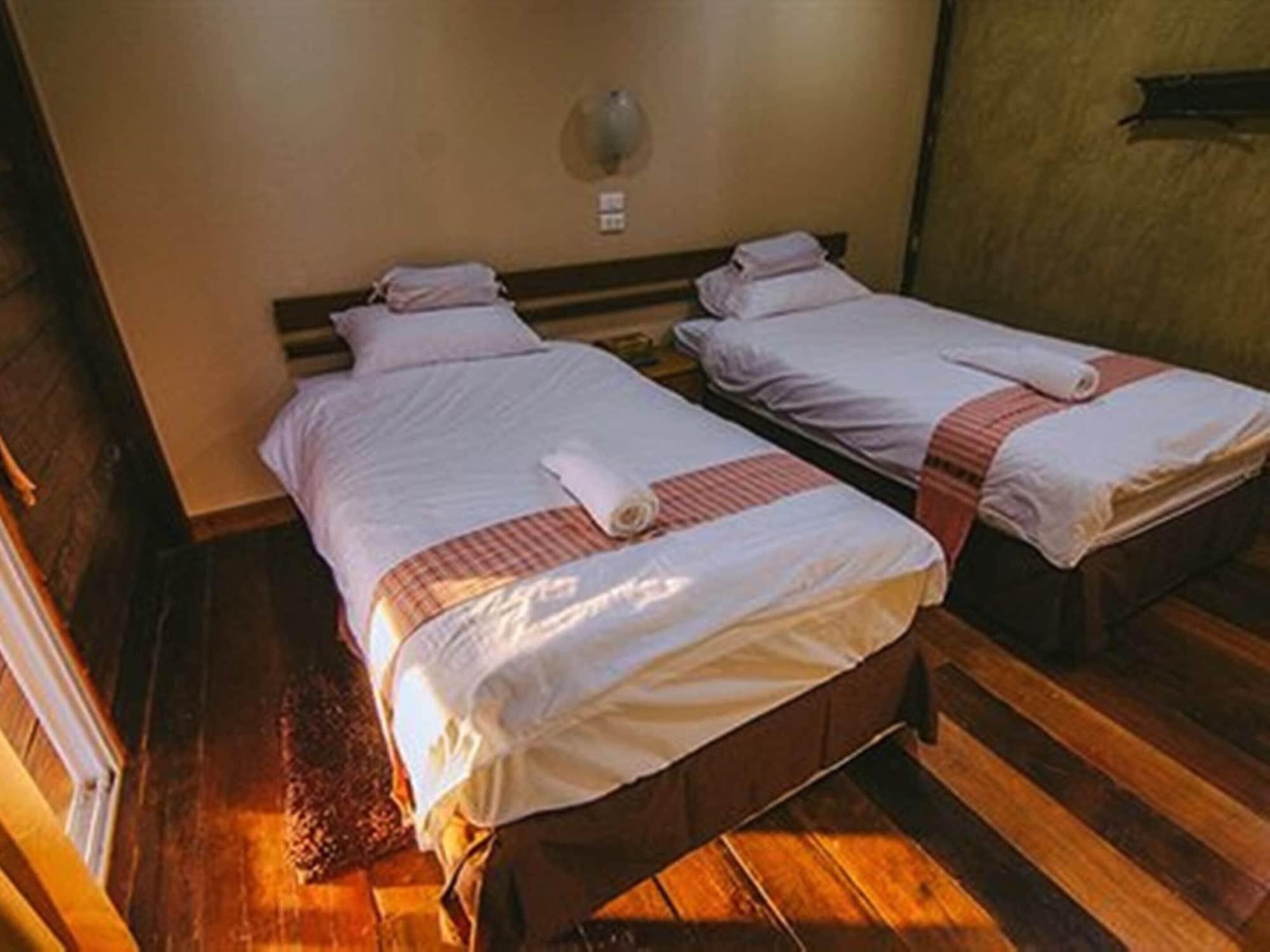 Tanita Lagoon Resort Удонтхані Екстер'єр фото